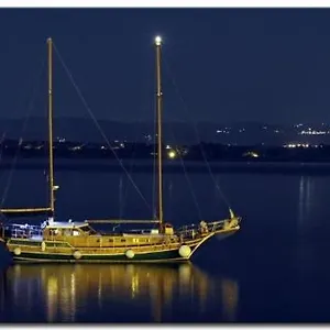 Goktuga Boat&breakfast Bateau-hôtel Syracuse